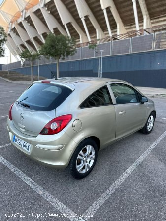 Opel Corsa 1.2 82CV - 