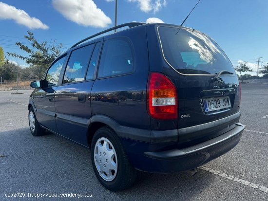 Opel Zafira 1.6 16V COMFORT - 