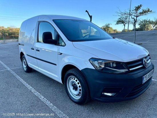 Volkswagen Caddy Profesional Furgon 2.0 TDI 55kW BMT - 