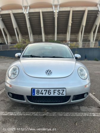 Volkswagen New Beetle 1.6 CABRIOLET - 