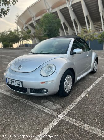 Volkswagen New Beetle 1.6 CABRIOLET - 