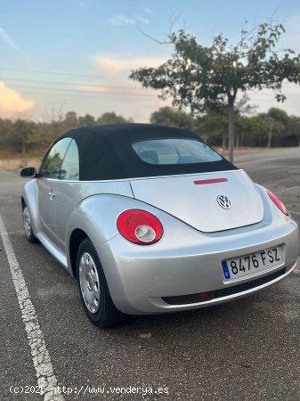 Volkswagen New Beetle 1.6 CABRIOLET - 