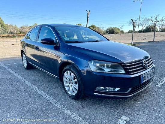 Volkswagen Passat Variant 1.6 TDI 105 Advance BMotion Tech - 