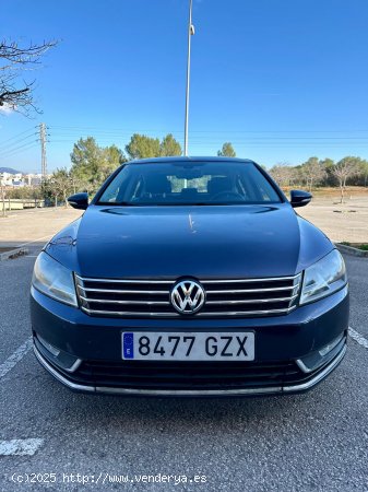 Volkswagen Passat Variant 1.6 TDI 105 Advance BMotion Tech - 