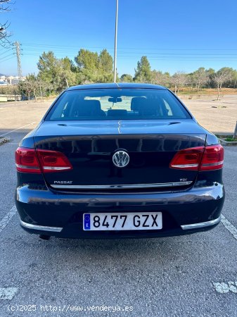 Volkswagen Passat Variant 1.6 TDI 105 Advance BMotion Tech - 