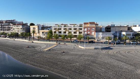 RESIDENCIAL DE OBRA NUEVA EN PRIMERA LÍNEA DE PLAYA EN SAN PEDRO DEL PINATAR - MURCIA