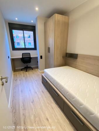 ALQUILAMOS APARTAMENTOS NUEVOS A ESTRENAR PARA ESTUDIANTES , A 5 MINUTOS DE LA FUB!!!!! - BARCELONA