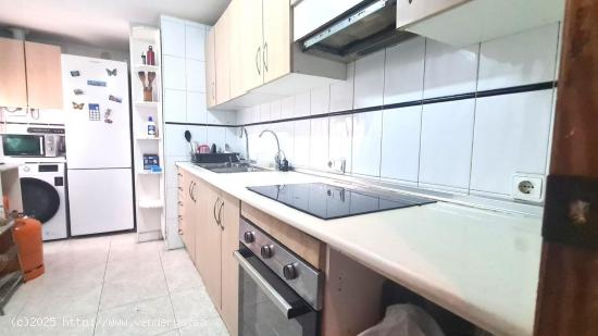  SE VENDE APARTAMENTO DE TRES DORMITORIOS EN BENIDORM. - ALICANTE 