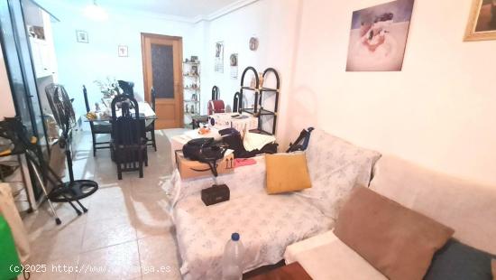 SE VENDE APARTAMENTO DE TRES DORMITORIOS EN BENIDORM. - ALICANTE