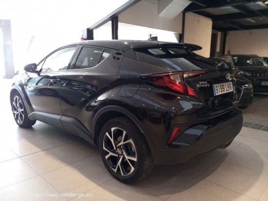 Toyota C-HR 1.8 125H Advance - Navalcarnero