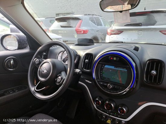 MINI Countryman Cooper S E ALL4 - Navalcarnero