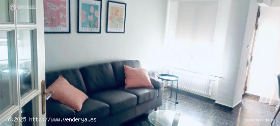 API LUNA ALQUILA APARTAMENTO EN CALLE BAÑOS - ALBACETE