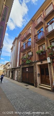 ESTRENA VIVIENDA EN EL CASCO HISTORICO DE LEÓN - LEON