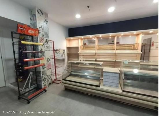 VENTA DE LOCAL COMERCIAL QUE HACE ESQUINA ZONA CAROLINAS BAJAS - ALICANTE