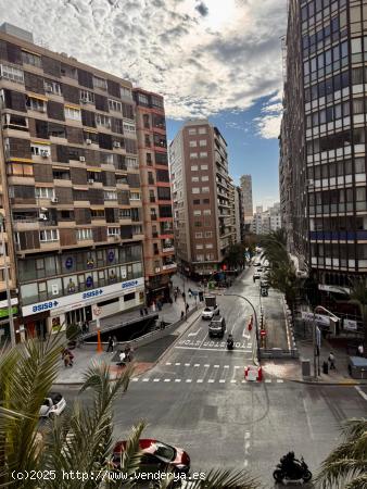 ALQUILER DE ESTUPENDA VIVIENDA EN INMEJORABLE UBICACIÓN VISTAS AL CASTILLO - ALICANTE