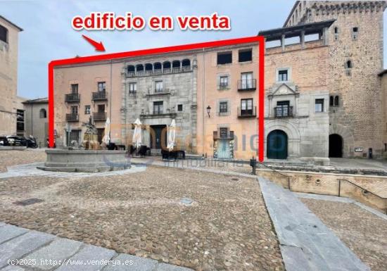 EXCLUSIVO EDIFICIO en VENTA en la PLAZA SAN MARTÍN (CASCO ANTIGUO) de SEGOVIA - SEGOVIA