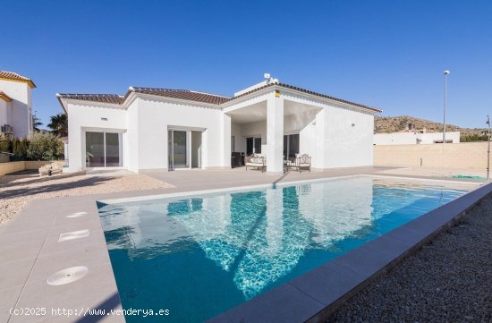  Villa en venta a estrenar en Aspe (Alicante) 