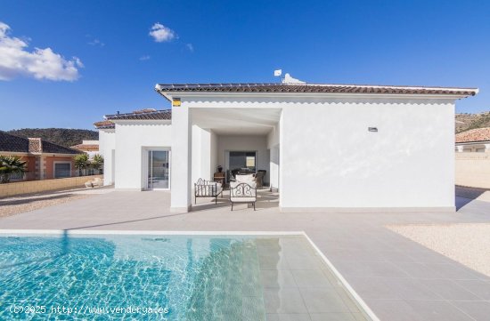 Villa en venta a estrenar en Aspe (Alicante)