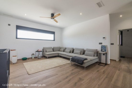 Villa en venta a estrenar en Aspe (Alicante)