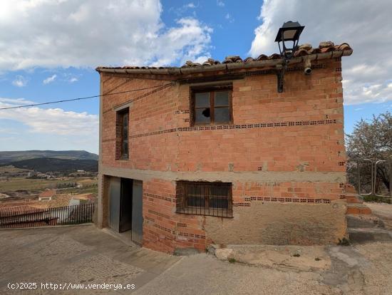 Almacén en Peñarroya de Tastavins - TERUEL