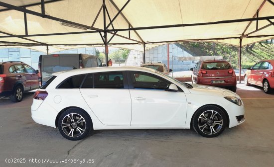 Opel Insignia  SPORT TOURE 2.0CDTI ECO FLEX SS EXCELLENCE - test