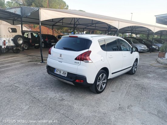 Peugeot 3008 allure 1.2 pure tech 130ss - test