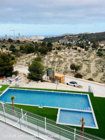 ATICO DUPLEX EN FINESTRAT CON VISTAS AL MAR - ALICANTE