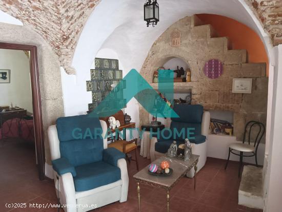 SE VENDE CASA EN ALDEA DEL CANO - CACERES