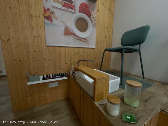 Traspaso de Local Comercial - Centro de Peluquería y Belleza en Son Forteza - BALEARES