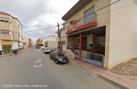 Se vende piso OKUPA en Ceutí (Murcia). - MURCIA