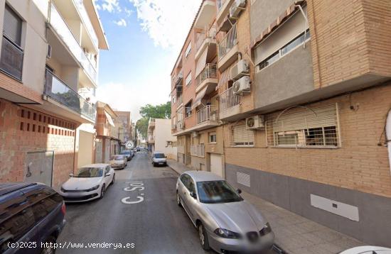 Se vende piso OKUPA en Murcia (Murcia). - MURCIA