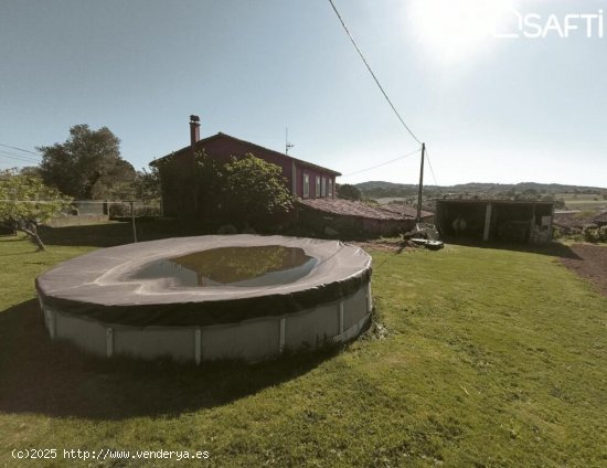 ENCANTADORA CASA RÚSTICA EN ARZÚA