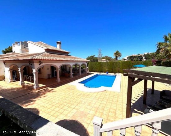 Casa-Chalet en Venta en Javea Alicante