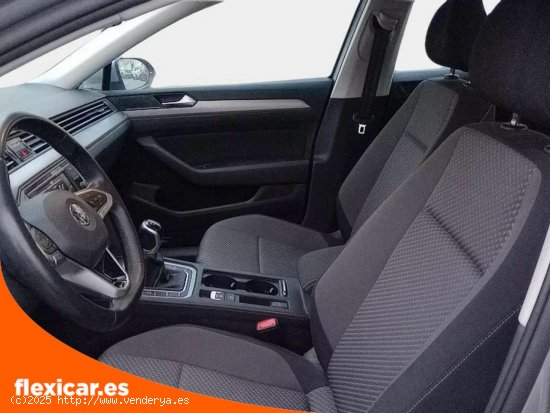 Volkswagen Passat 2.0 TDI 110kW (150CV) - Huércal de Almería