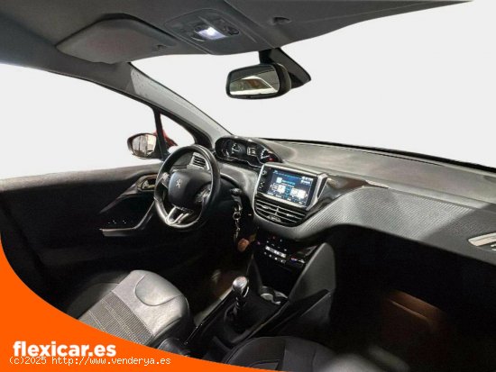 Peugeot 2008 Allure 1.2 PureTech 96KW (130CV) - Madrid