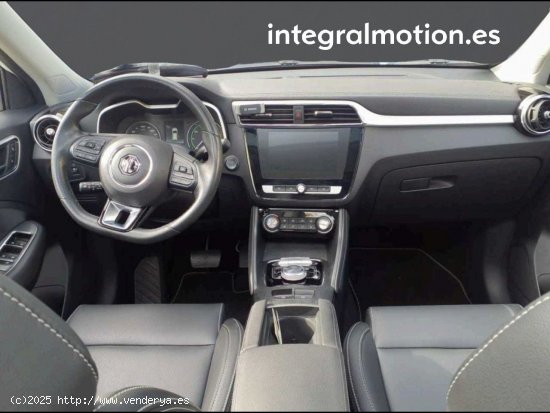 MG ZS EV Luxury Hybrid - TRANSITO