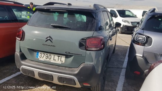 Citroën C3 Aircross BLUE HDI 110 CV SHINE - Ponteareas