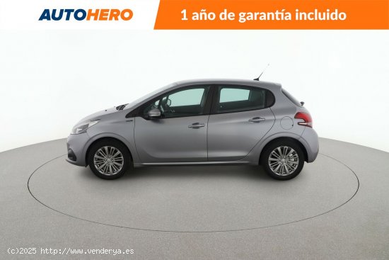 Peugeot 208 1.2 PureTech Signature - 