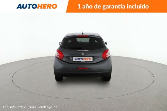 Peugeot 208 1.6 HDi Style - 