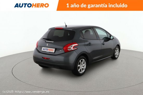 Peugeot 208 1.6 HDi Style - 