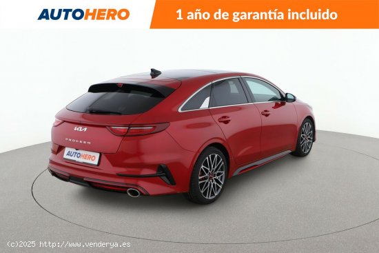 Kia ProCeed 1.6 TGDI GT - 