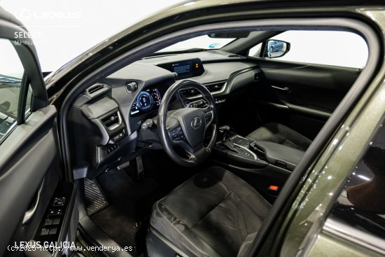 Lexus UX 250H 2WD Premium Lexus UX en Galicia: A Coruña, Santiago, Lugo y Pontevedra. - A Coruña