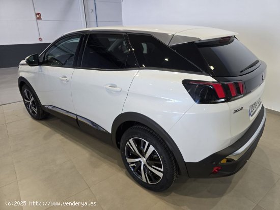 Peugeot 3008 Allure BlueHDi 130 S&S EAT8 ?6.2 - BADAJOZ