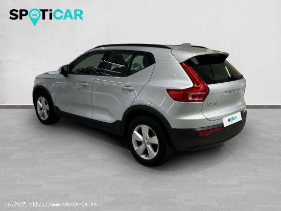 Volvo XC40  2.0 D3  Auto Momentum Core - Badajoz