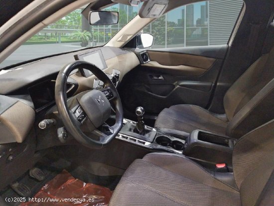 Ds Ds 3 Crossback Bluehdi 73 Kw Manual So Chic - Leganés