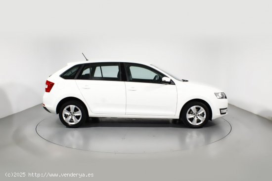 Skoda Rapid 1.2 TSI 90HP DSG SPACEBACK AMBITION 5P - 