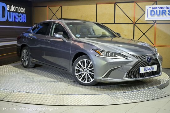 Lexus ES   2.5 300h Premium - 