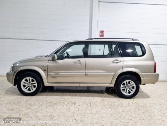 Suzuki Grand Vitara Xl-7 de 2005 con 120.000 Km por 5.500 EUR. en Sevilla