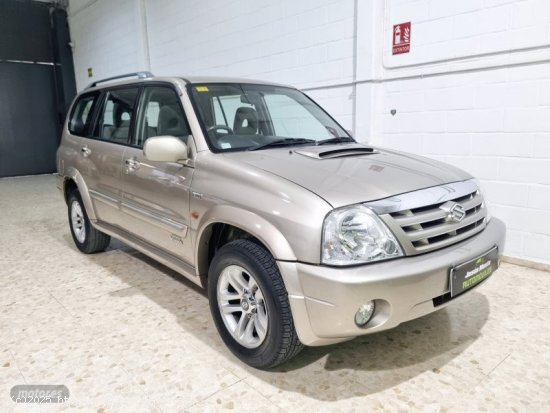 Suzuki Grand Vitara Xl-7 de 2005 con 120.000 Km por 5.500 EUR. en Sevilla