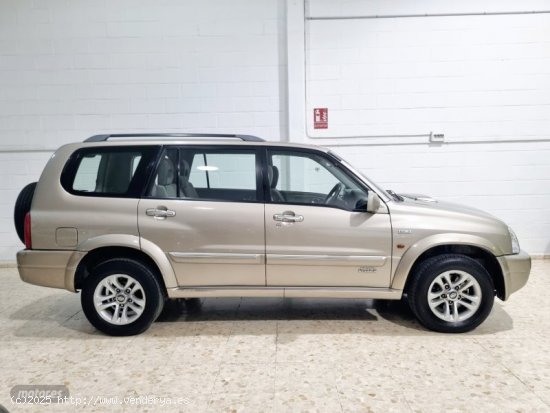 Suzuki Grand Vitara Xl-7 de 2005 con 120.000 Km por 5.500 EUR. en Sevilla